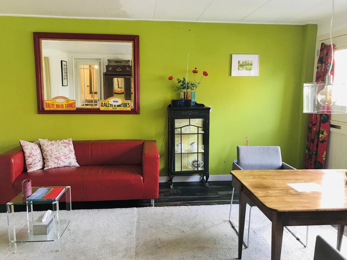 Bed and Breakfast De Fryske Wyn Ferwerd Esterno foto